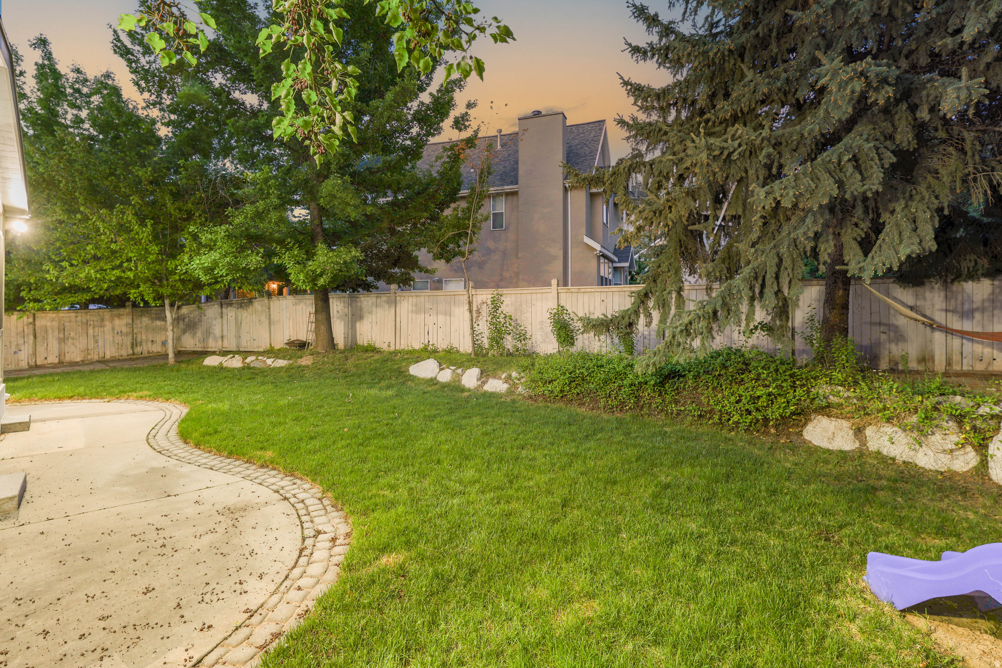 HIGH POINT - Residential