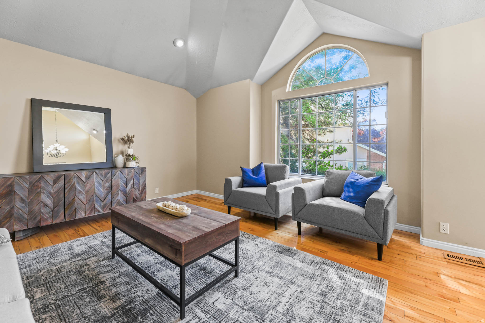 HIGH POINT - Residential