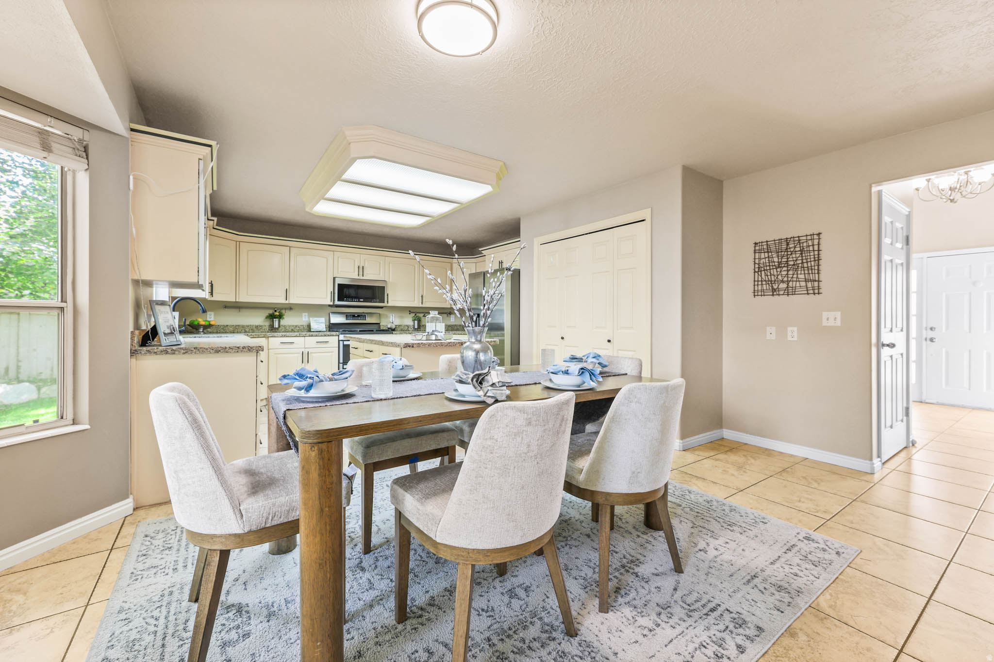 HIGH POINT - Residential