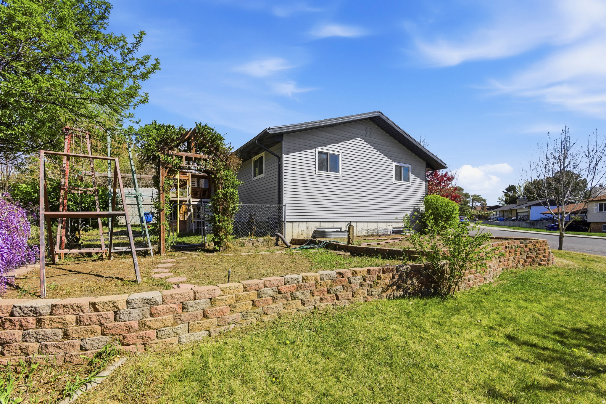 WESTLAKE - Residential