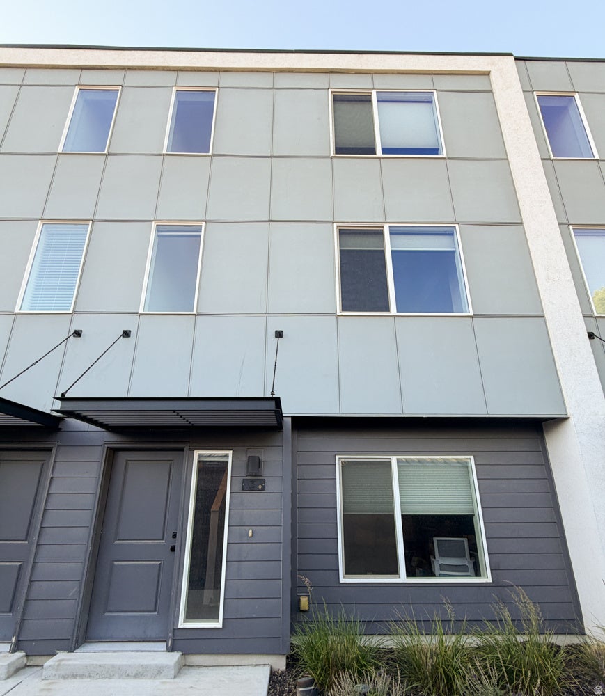 Photo of 359 N 700 W #3, Salt Lake City, UT 84116 (MLS # 2163711)