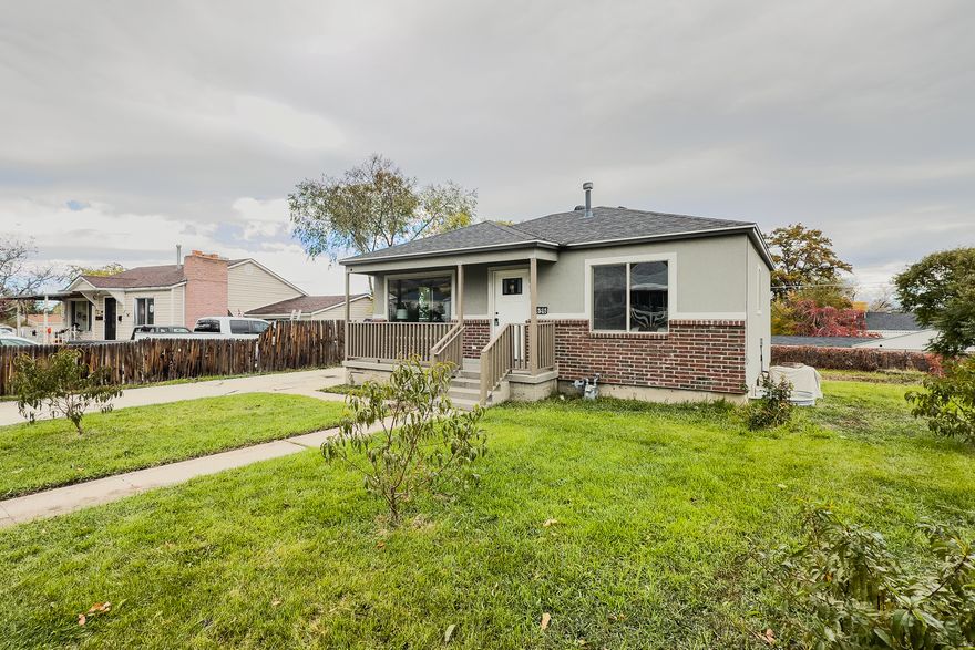 Beautifully remodeled bungalow that's truly move-in ready! Enjoy brand-new carpet, fresh interior paint, sleek quartz countertops, and new stainless steel appliances. The exterior has been updated for standout curb appeal, and the home sits on a spacious yard perfect for your enjoyment. Schedule your showing today - this one won't last!