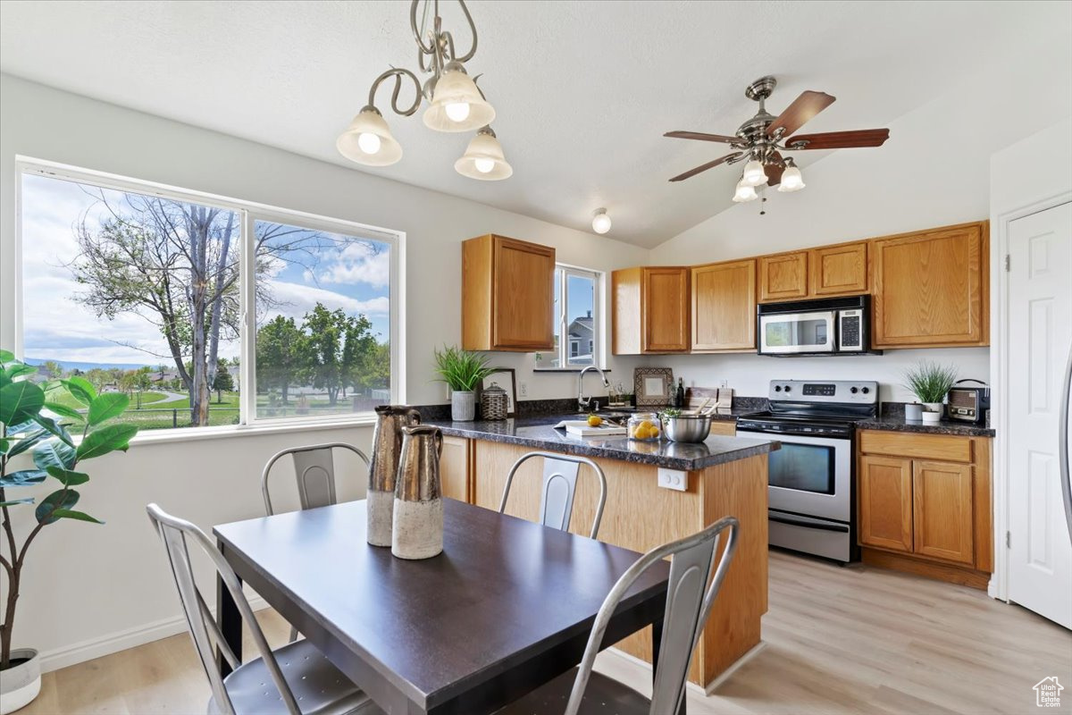 155 W 1525, Layton, Utah image 7
