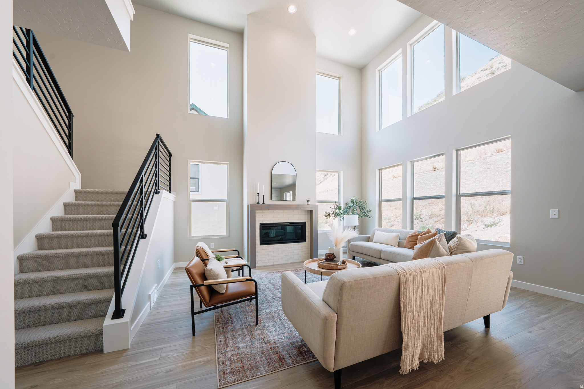 CANYON POINT - Residential