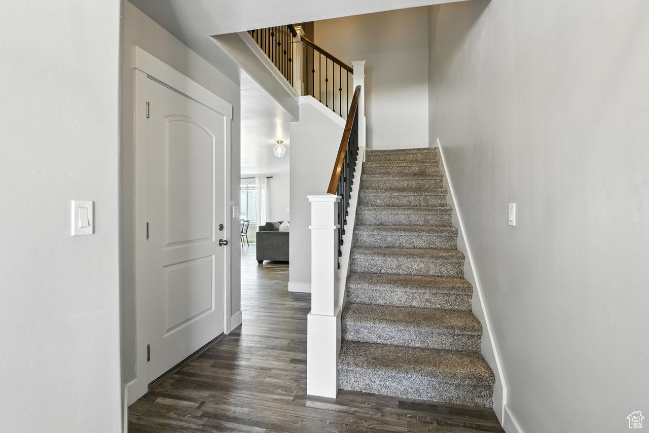 SOUTH VALLEY ESTATES - Residential