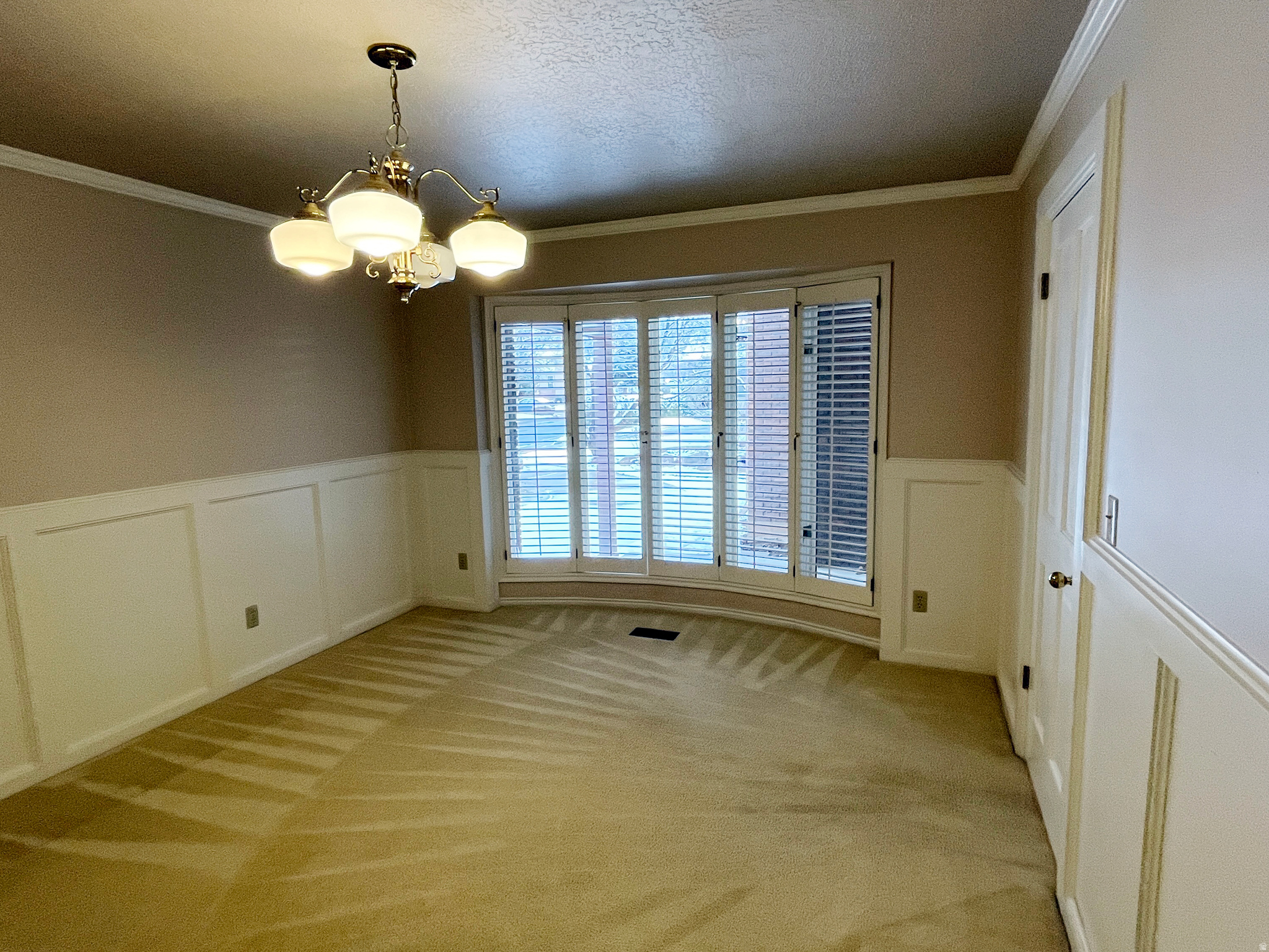 MOUNTAIN MEADOWS - Residential