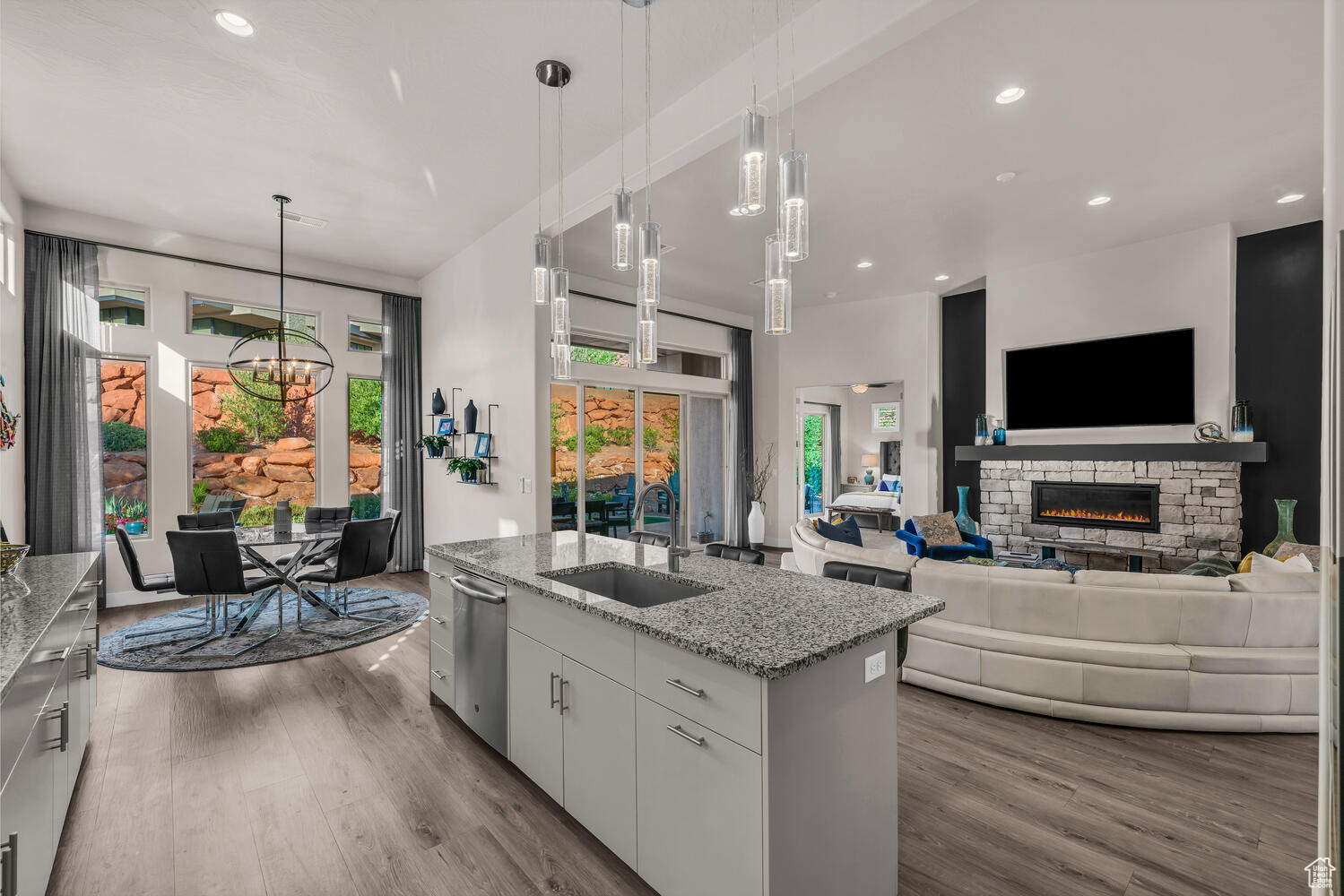 KACHINA SPRINS EAST - Residential