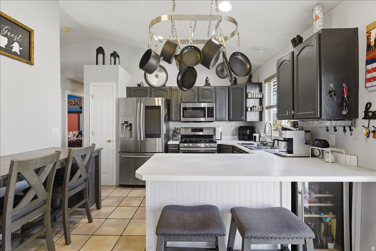 WEST MEADOWS - Residential
