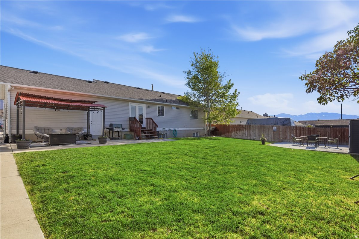 WEST MEADOWS - Residential