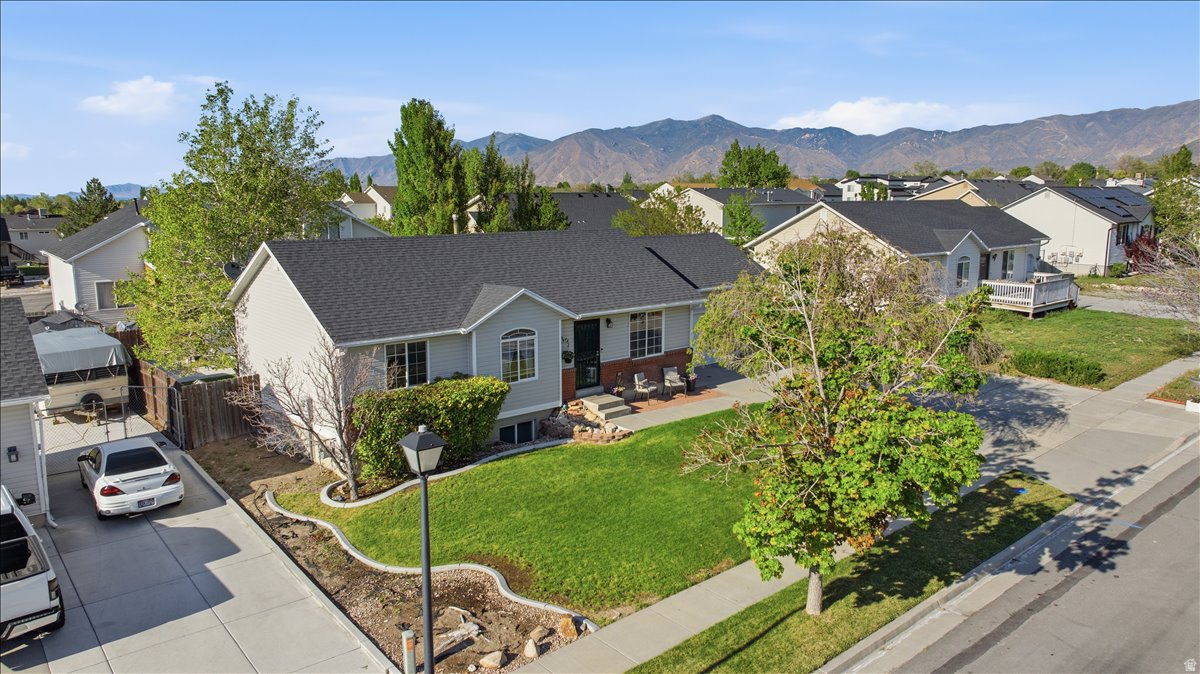 WEST MEADOWS - Residential