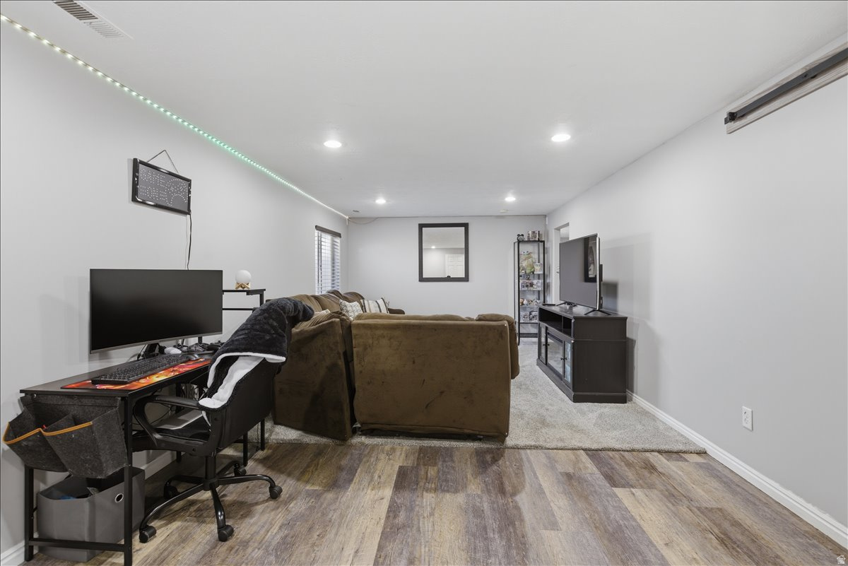 WEST MEADOWS - Residential