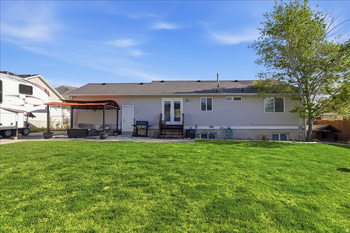 WEST MEADOWS - Residential