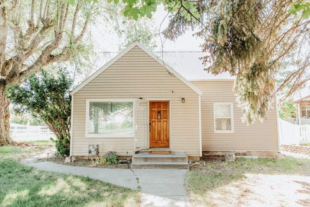 Photo of 250 S 300 E, Hyrum, UT 84319 (MLS # 2150998)