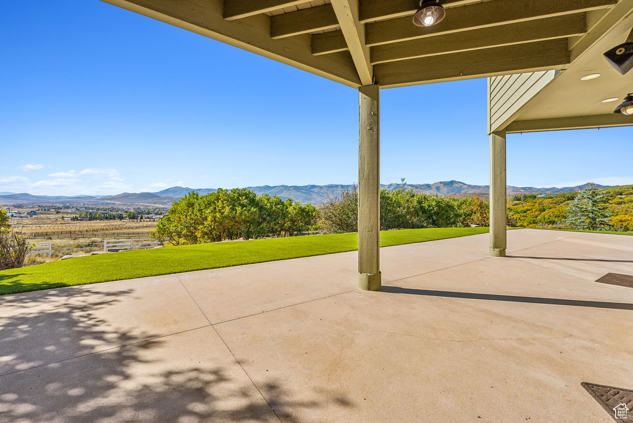 Snyderville, Utah 84098, United States, 4 Bedrooms Bedrooms, ,4 BathroomsBathrooms,Residential,Pending,42883