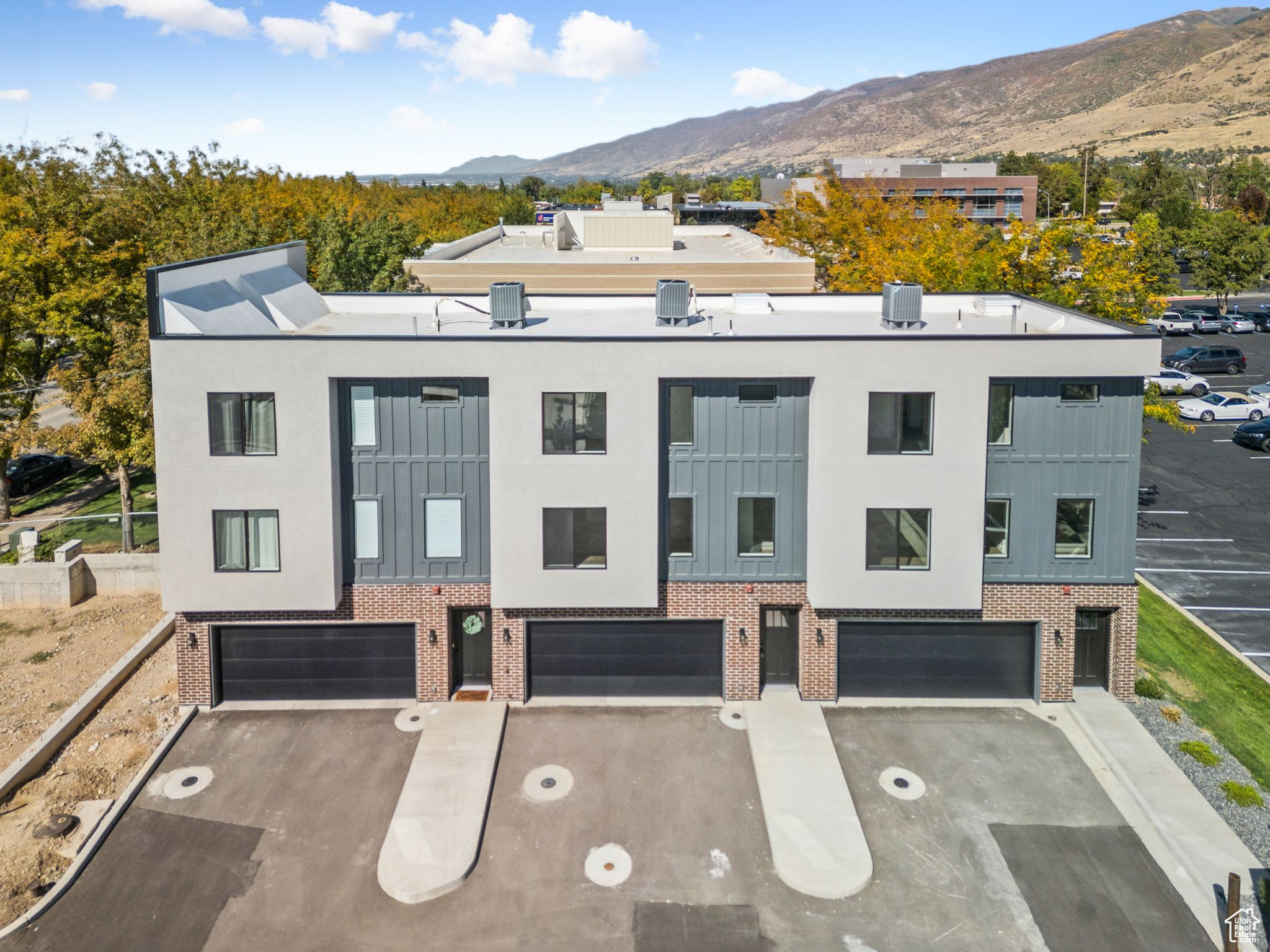 THE BROOKS ON MAIN - Residential