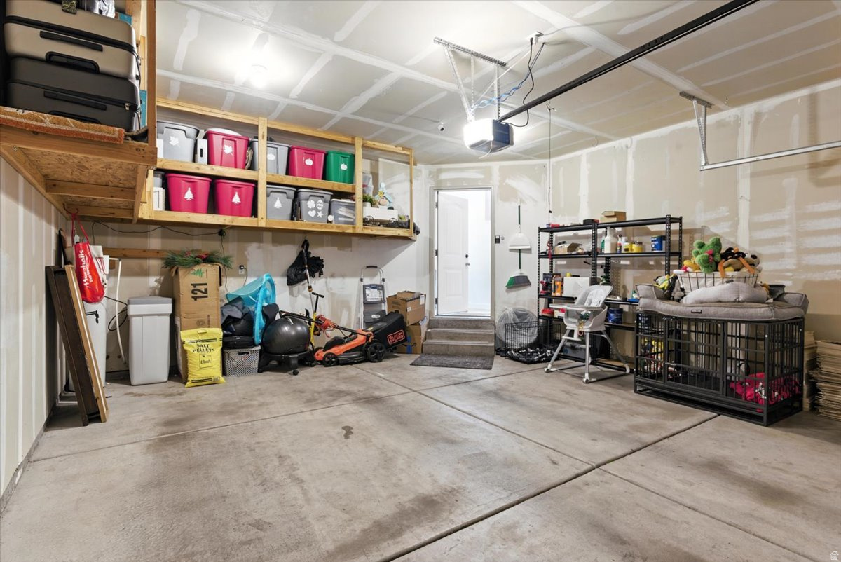 ANGEL STREET TOWNHOM - Residential