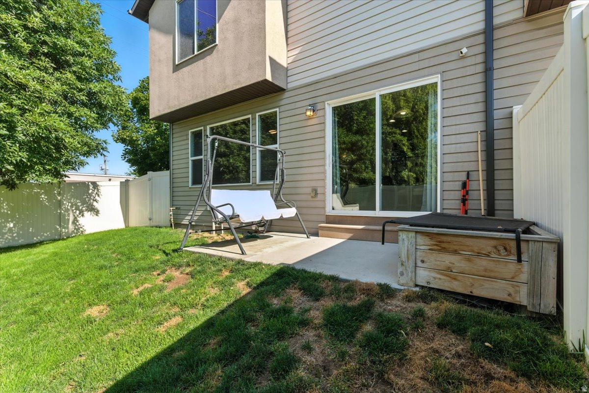 ANGEL STREET TOWNHOM - Residential