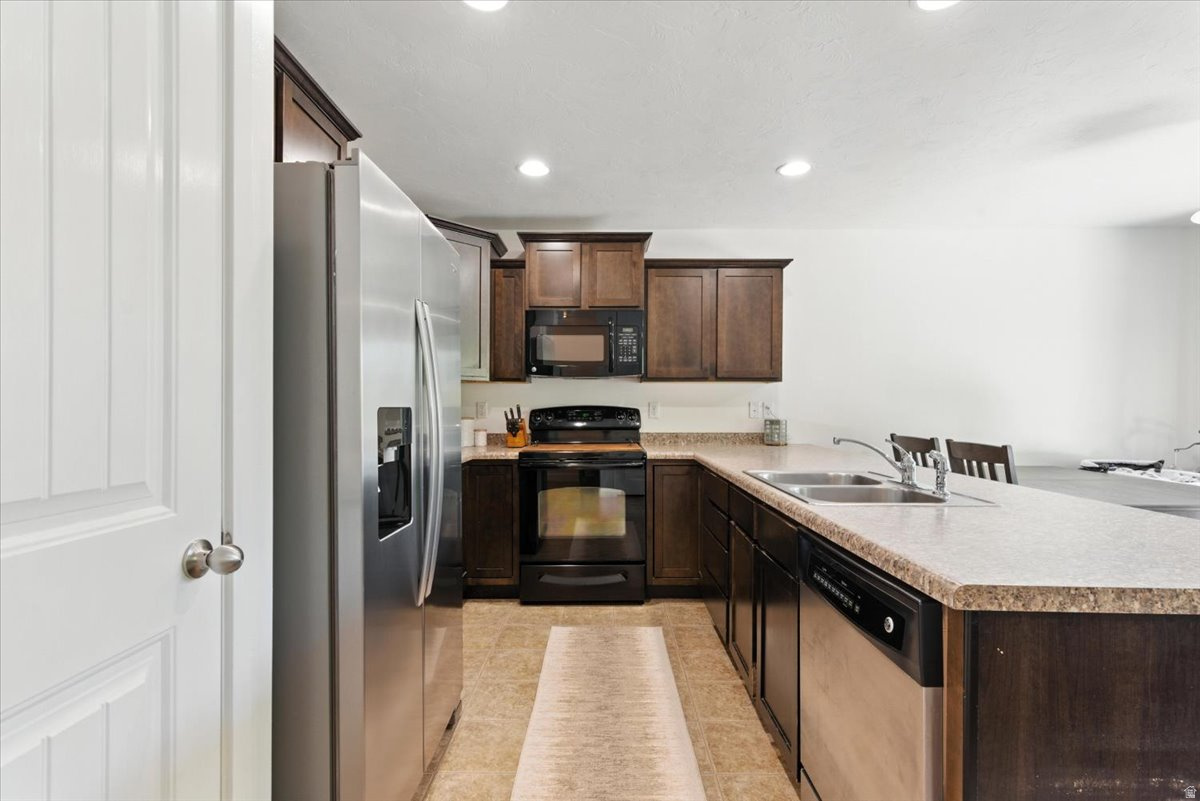 ANGEL STREET TOWNHOM - Residential