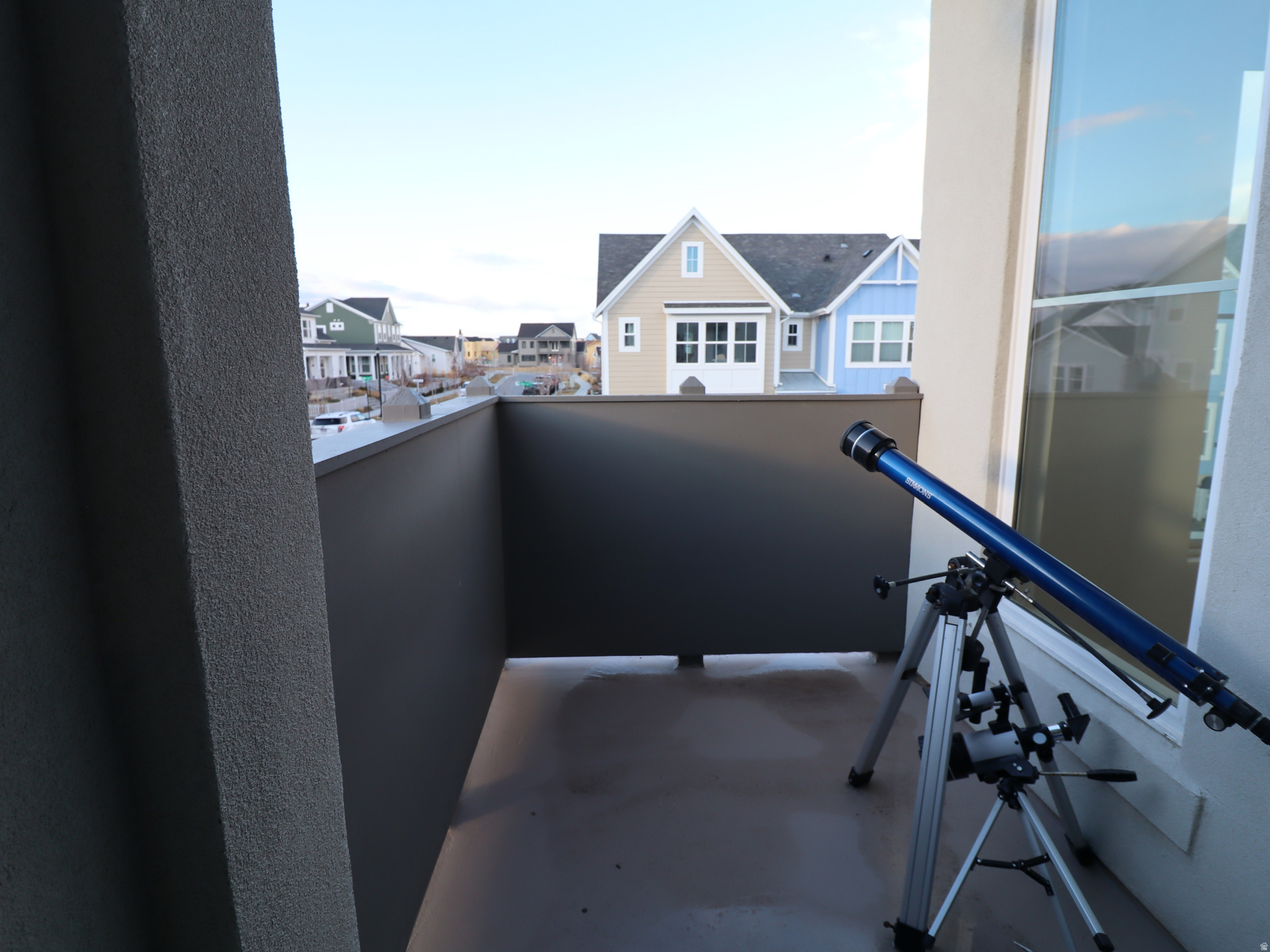 DAYBREAK - Residential