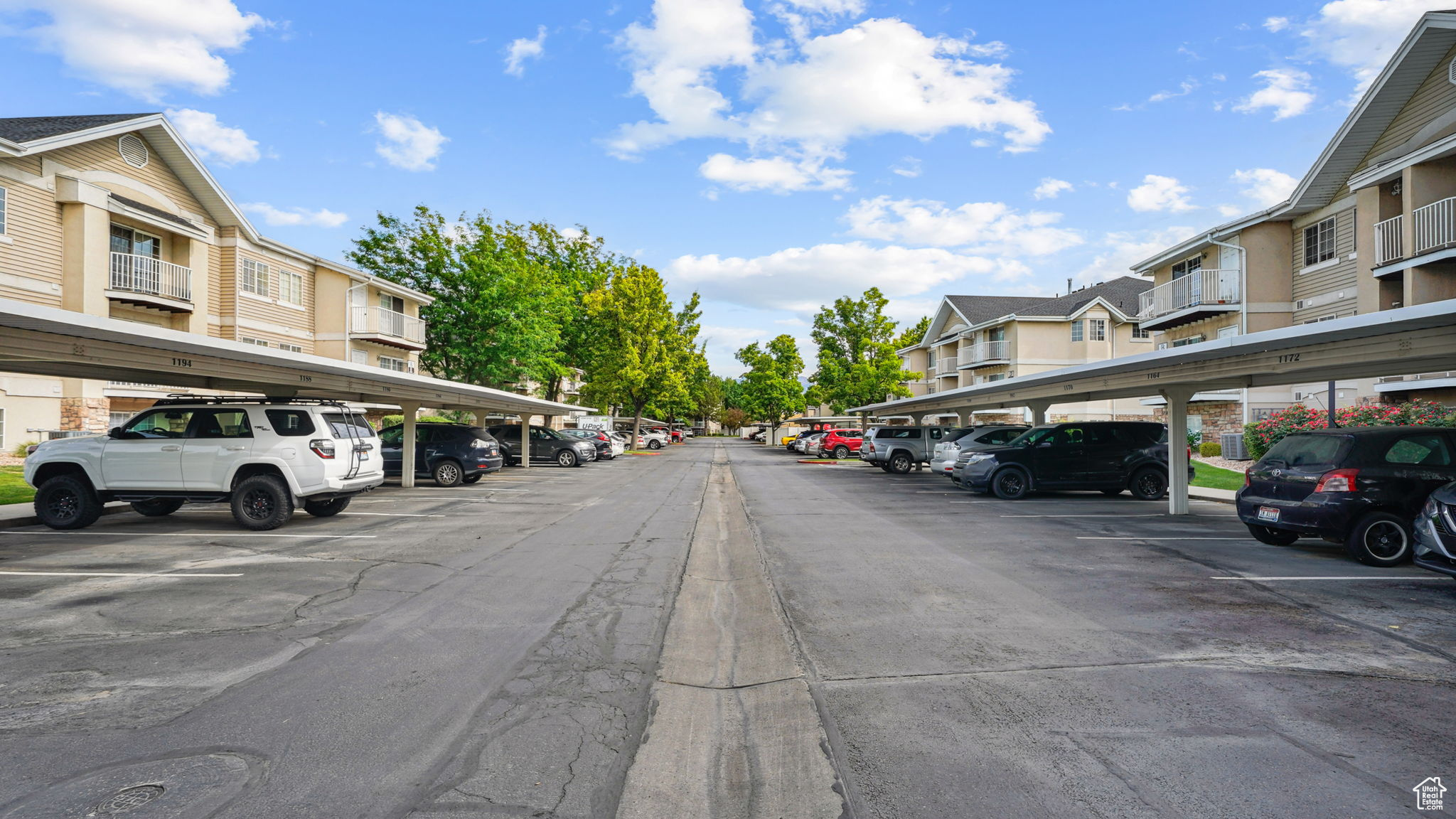 COUNTRY WOODS CONDOS - Residential