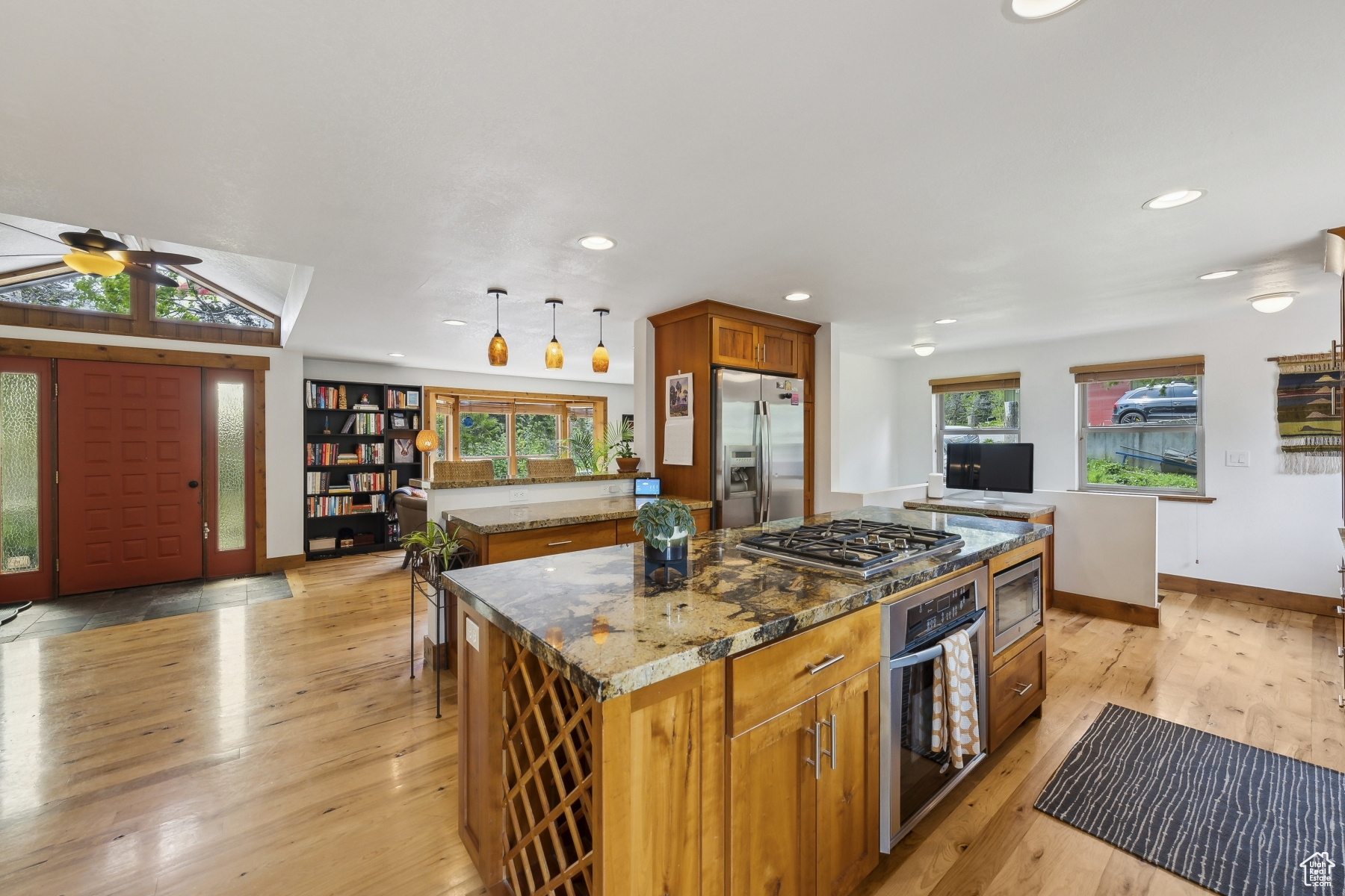 Park City, Utah 84098, United States, 4 Bedrooms Bedrooms, ,3 BathroomsBathrooms,Residential,Pending,133583