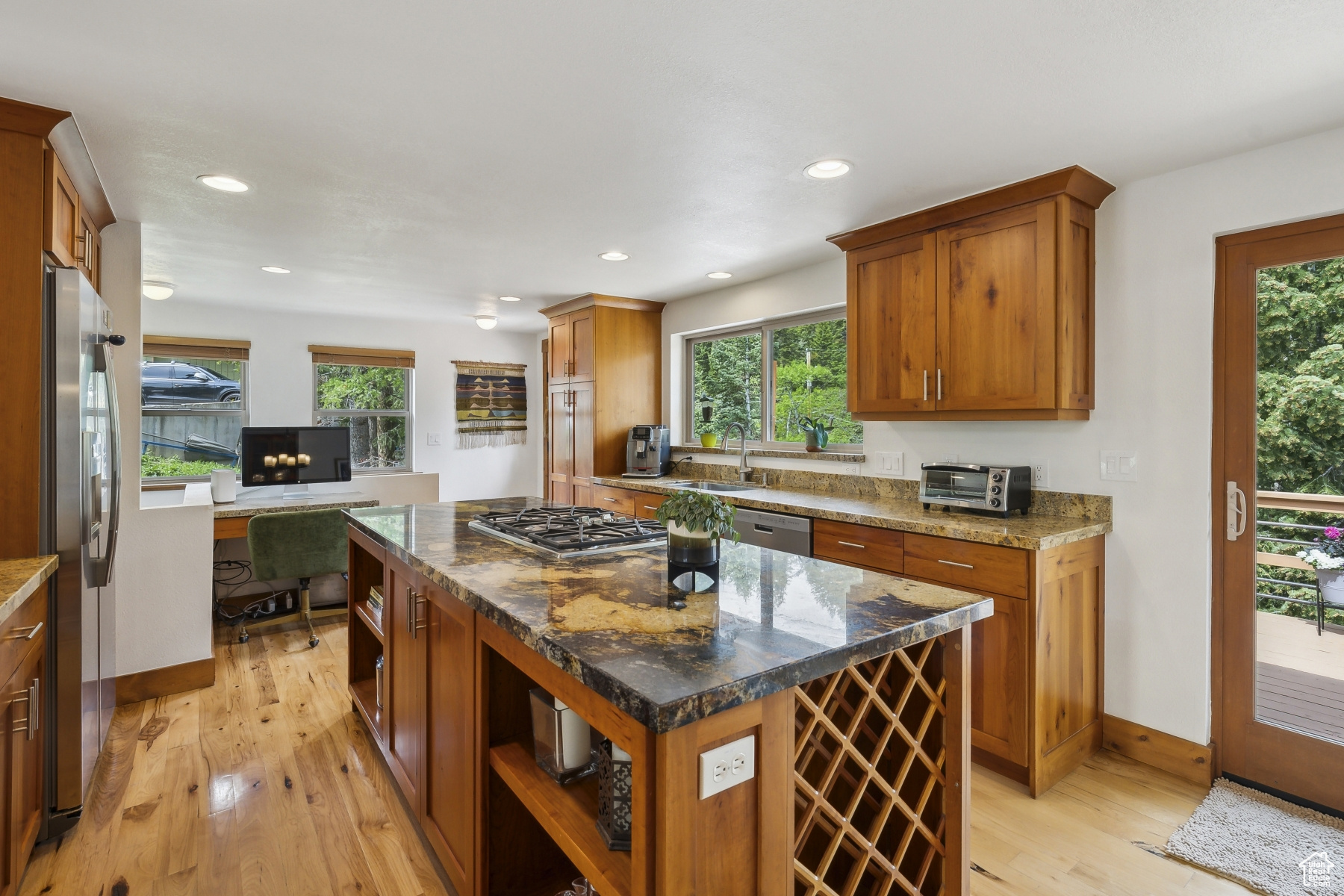 Park City, Utah 84098, United States, 4 Bedrooms Bedrooms, ,3 BathroomsBathrooms,Residential,Pending,133583