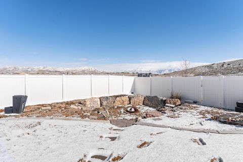 Tiny photo for 1857 E THUNDER GULCH RD N, Eagle Mountain, UT 84005 (MLS # 2138886)