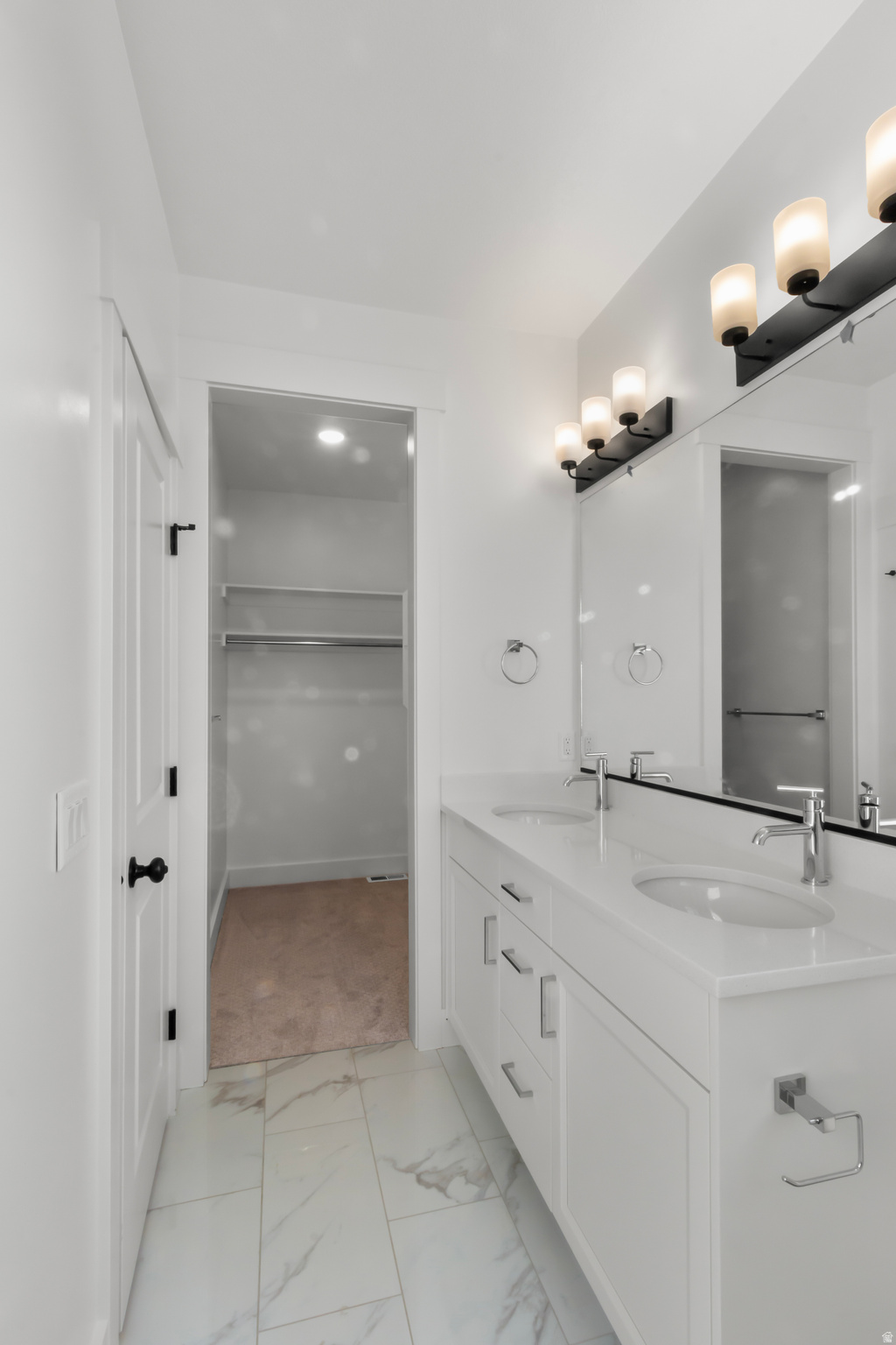 RIVER'S EDGE - Residential