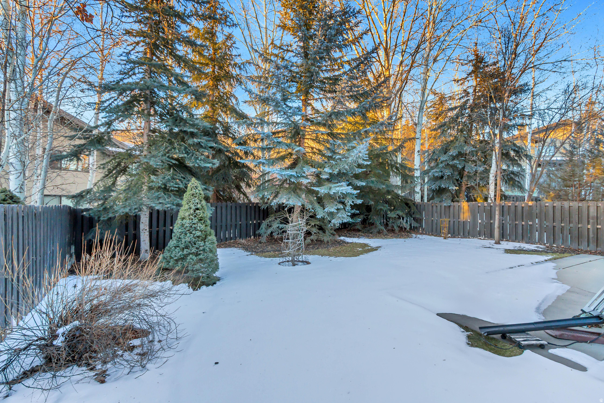 PINEBROOK COTTAGES - Residential