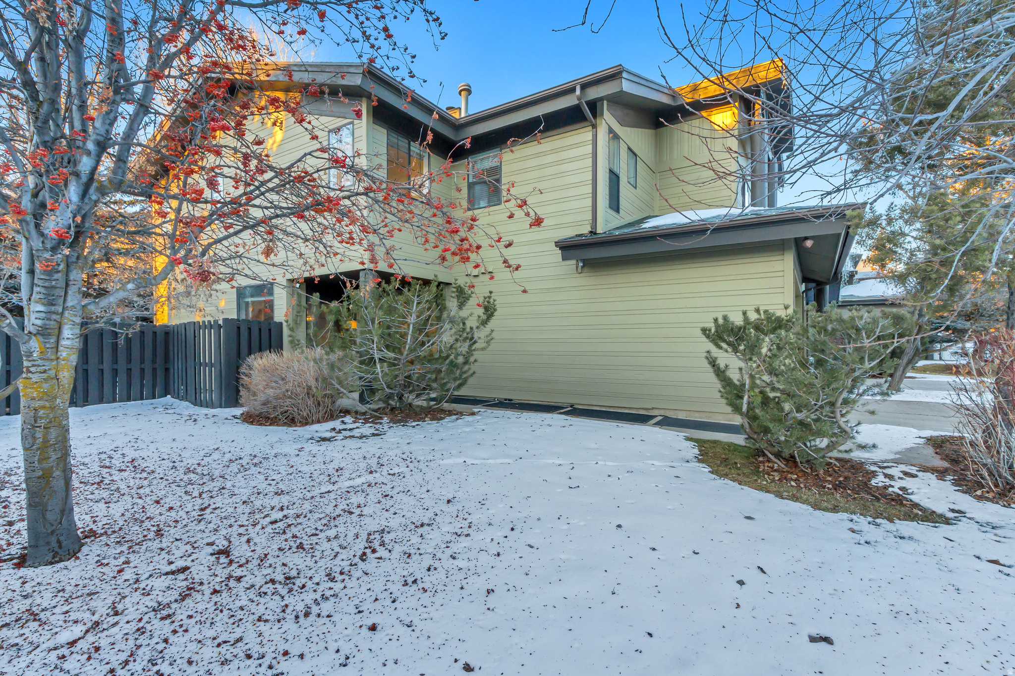 PINEBROOK COTTAGES - Residential