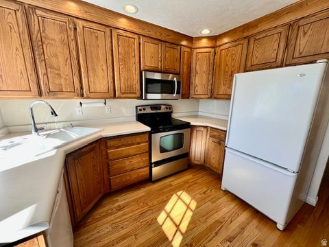 Tiny photo for 3434 S BROOK VIEW LN, Salt Lake City, UT 84106 (MLS # 2135122)