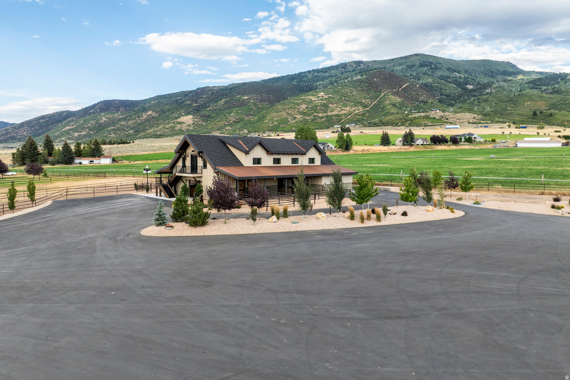 SHADOWS SUBDIVISION - Residential