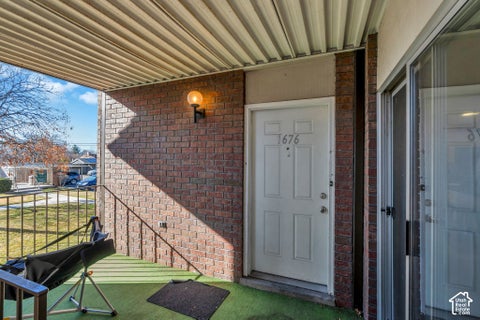 Tiny photo for 1676 N HICKORY LN, Provo, UT 84604 (MLS # 2190487)