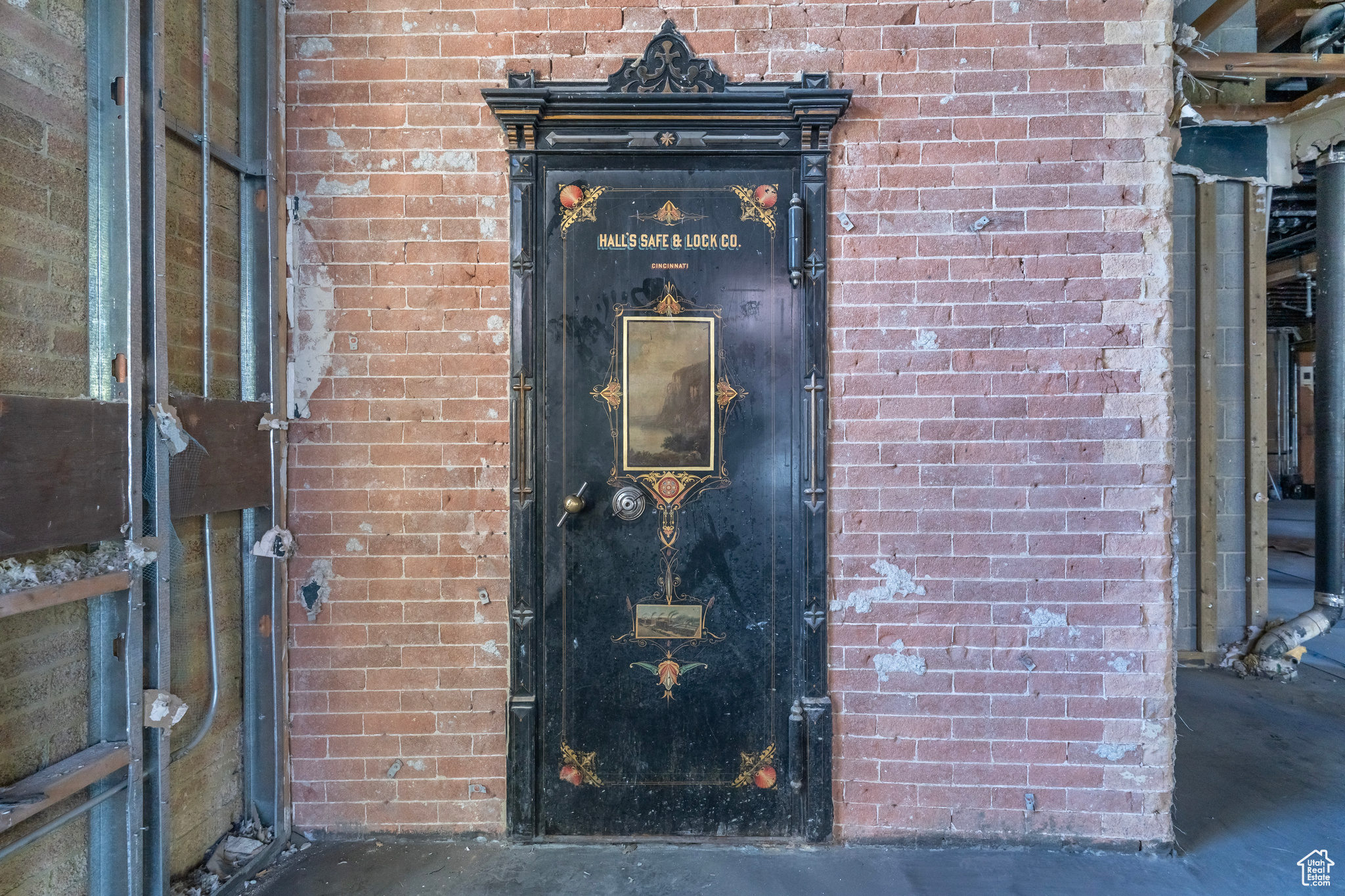 WAREHOUSE DISTRICT CONDOMINIUMS - Commercial Sale