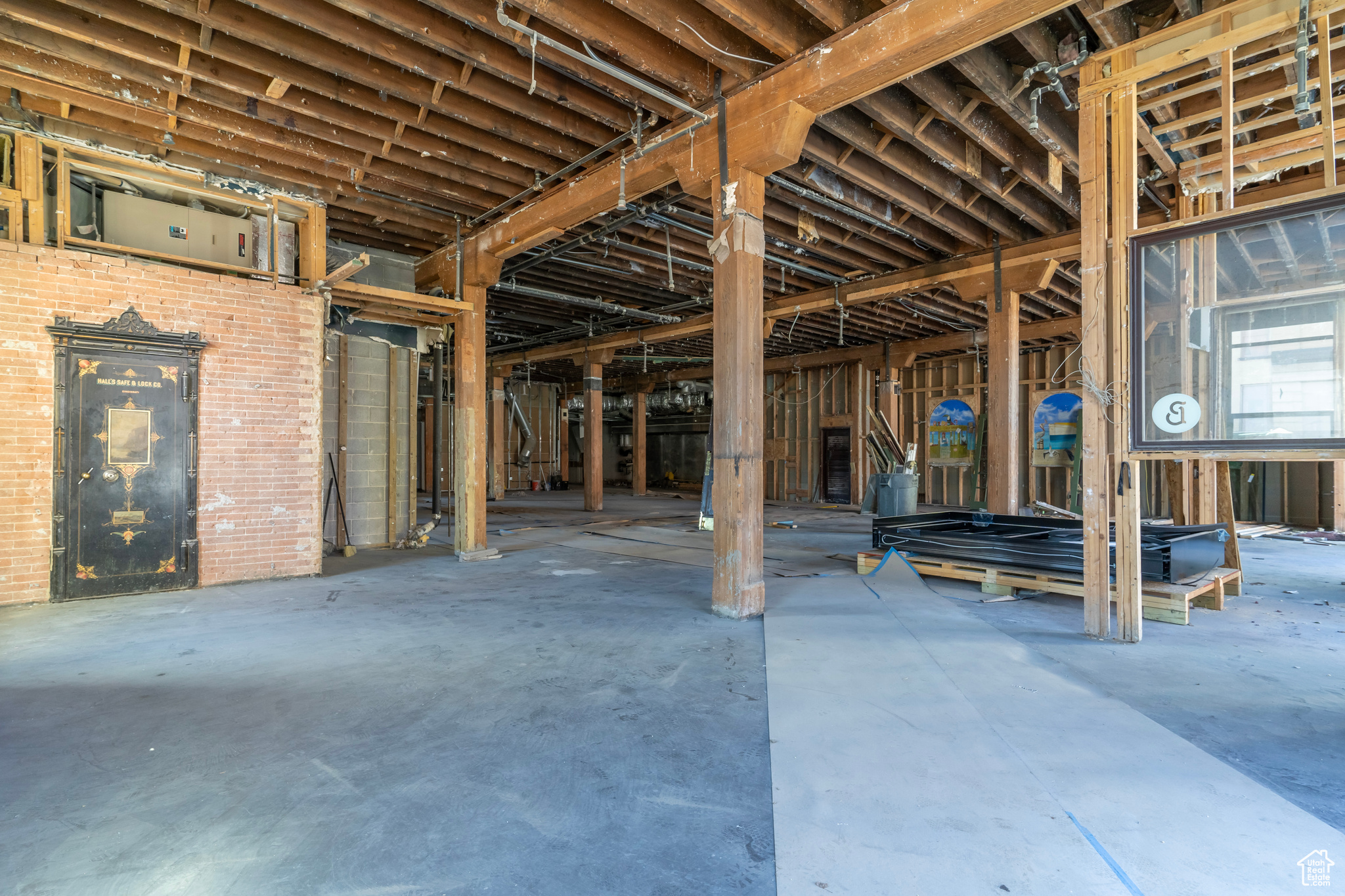 WAREHOUSE DISTRICT CONDOMINIUMS - Commercial Sale
