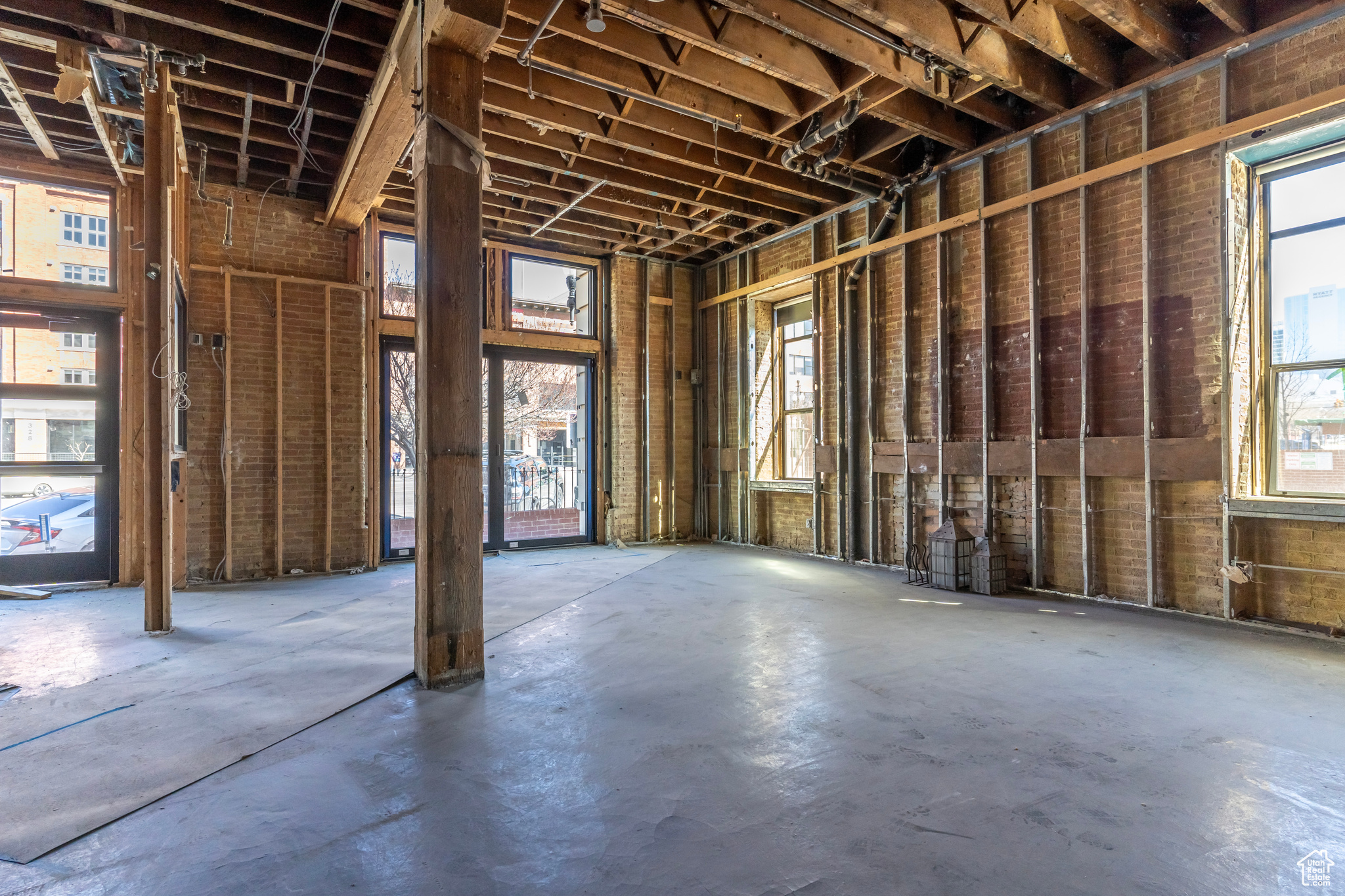 WAREHOUSE DISTRICT CONDOMINIUMS - Commercial Sale