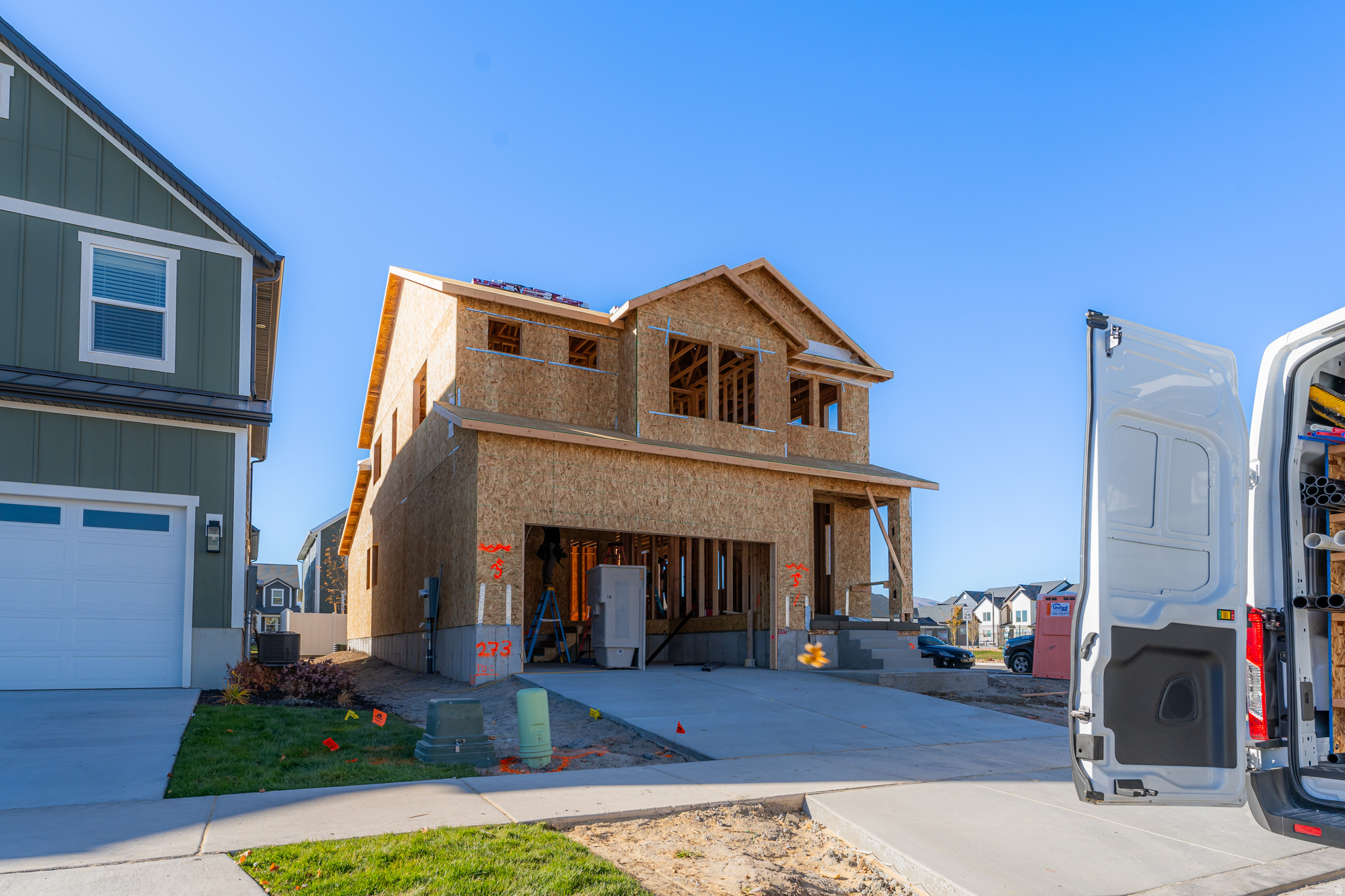 RIVER POINT - Residential