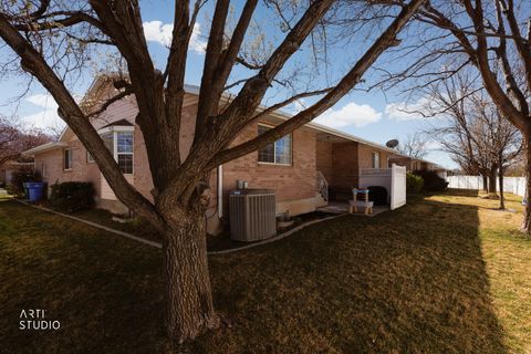 Tiny photo for 510 S 20 E, Orem, UT 84058 (MLS # 2145111)