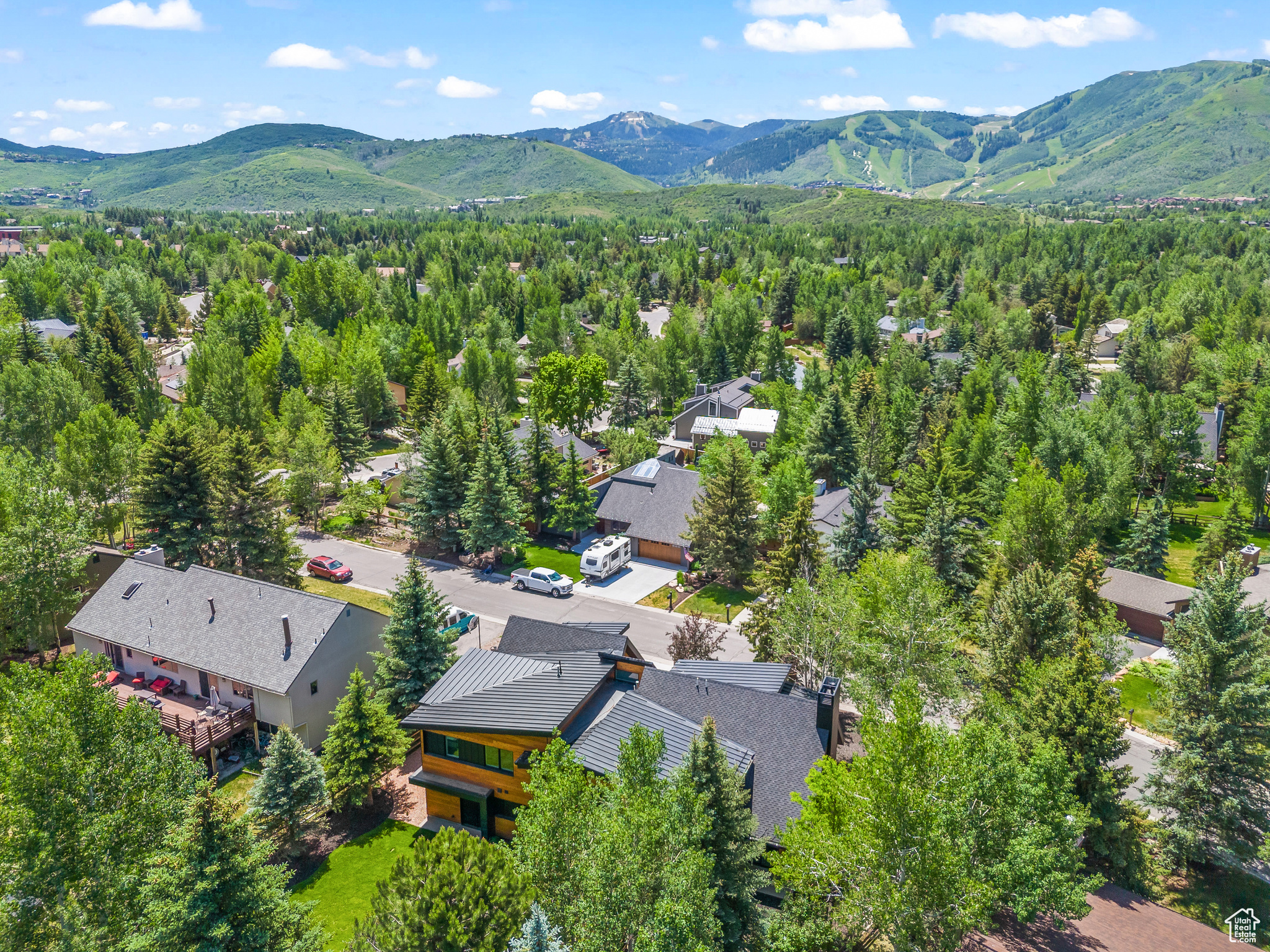 Park City, Utah 84060, United States, 4 Bedrooms Bedrooms, ,4 BathroomsBathrooms,Residential,Pending,52811