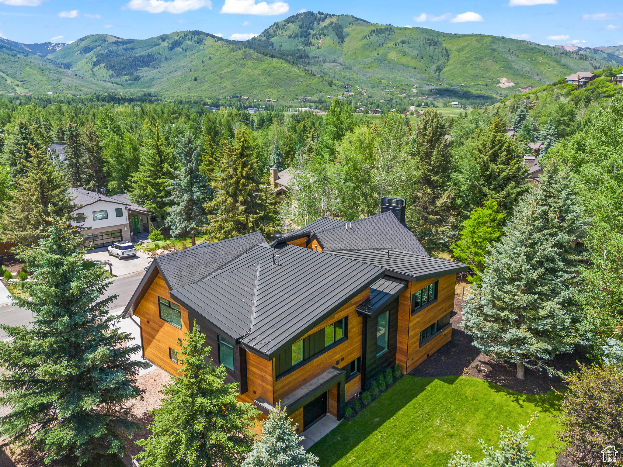 Park City, Utah 84060, United States, 4 Bedrooms Bedrooms, ,4 BathroomsBathrooms,Residential,Pending,52811