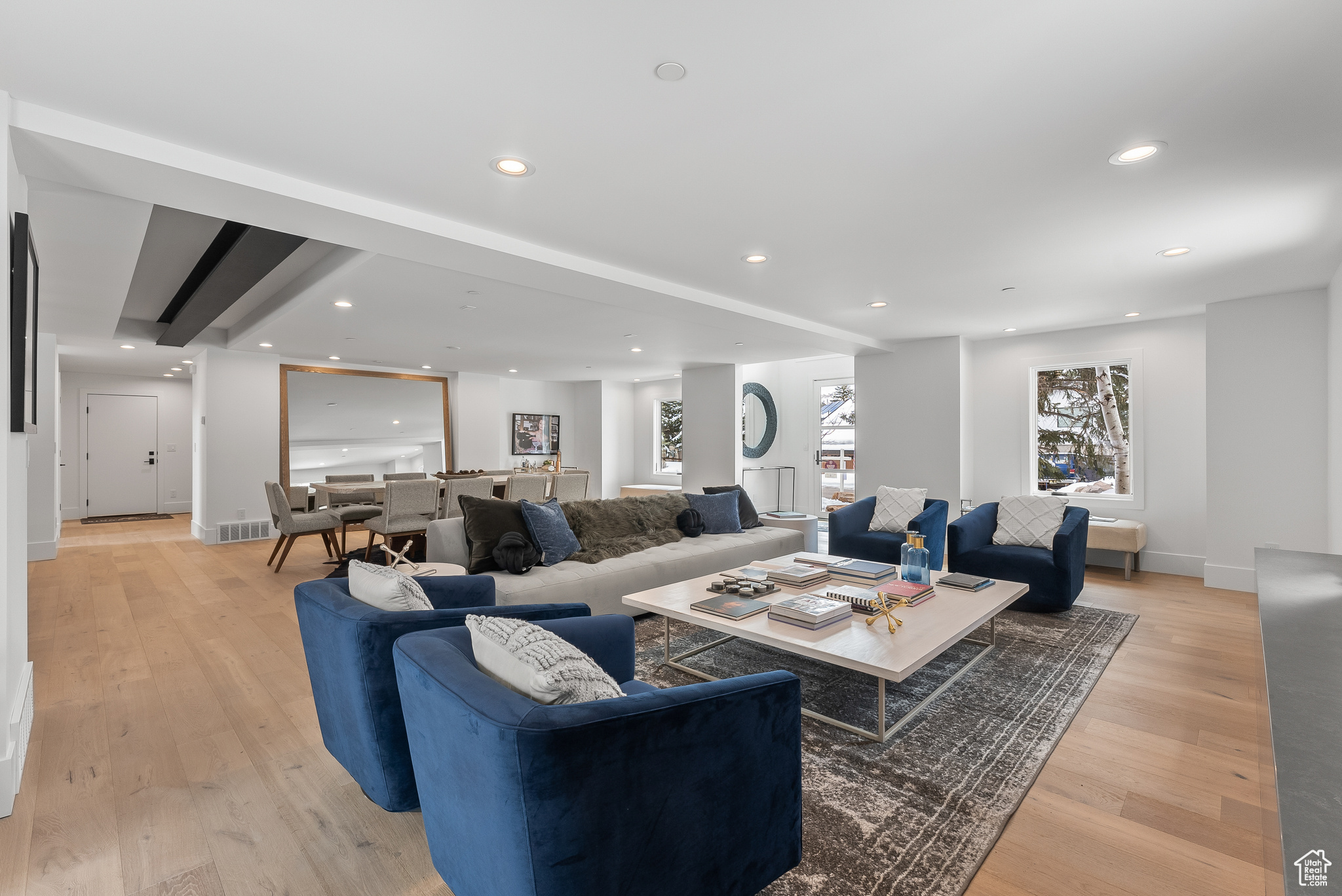 Park City, Utah 84060, United States, 4 Bedrooms Bedrooms, ,4 BathroomsBathrooms,Residential,Pending,52811