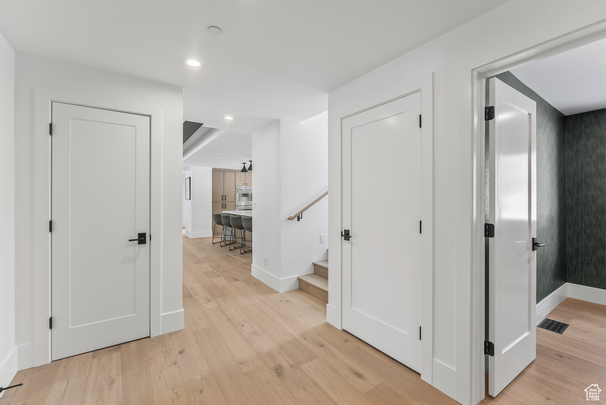 Park City, Utah 84060, United States, 4 Bedrooms Bedrooms, ,4 BathroomsBathrooms,Residential,Pending,52811