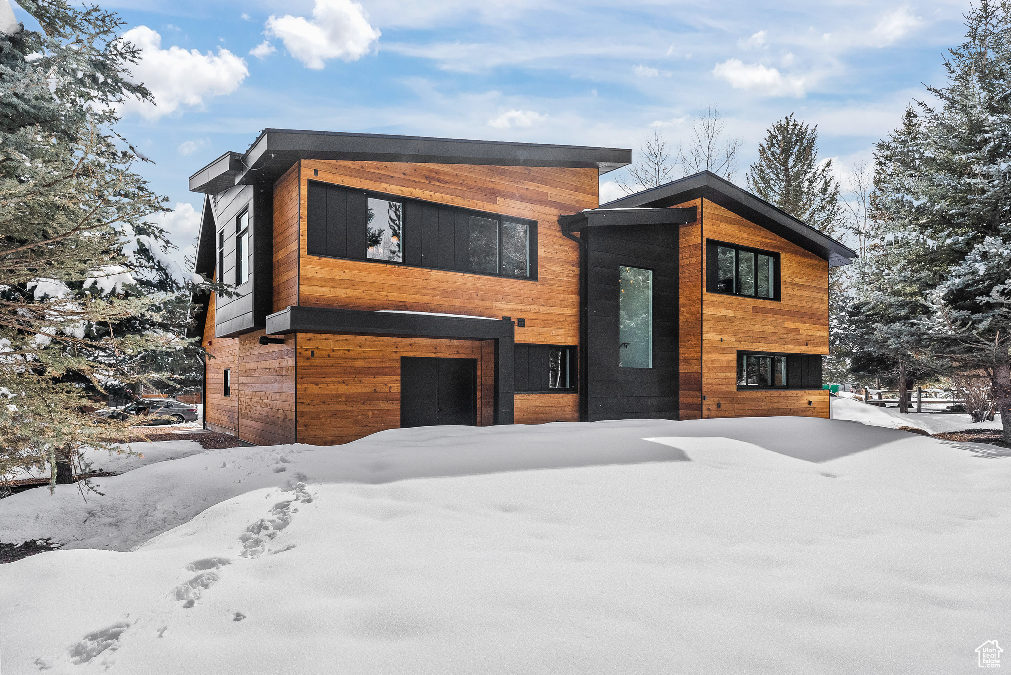 Park City, Utah 84060, United States, 4 Bedrooms Bedrooms, ,4 BathroomsBathrooms,Residential,Pending,52811