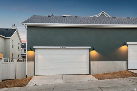 Tiny photo for 11369 S OFFSHORE WAY W #383, South Jordan, UT 84009 (MLS # 2124045)