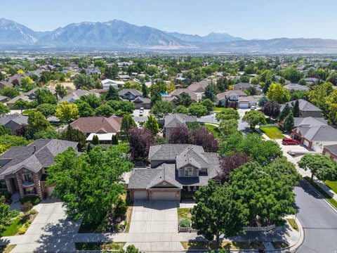 Tiny photo for 11103 S ALPINE CREEK WAY W, South Jordan, UT 84095 (MLS # 2168357)