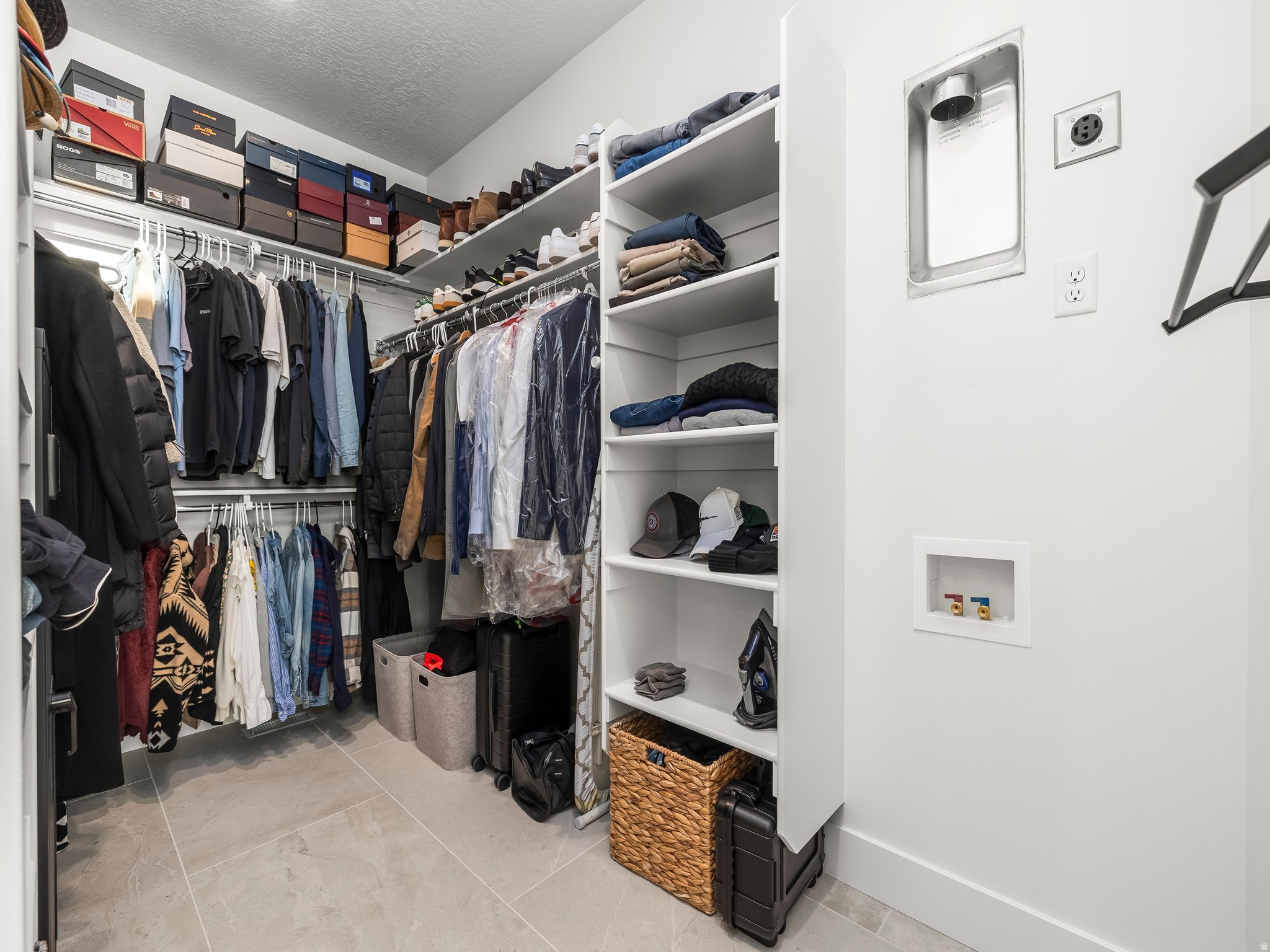 BEACON HILL - Residential