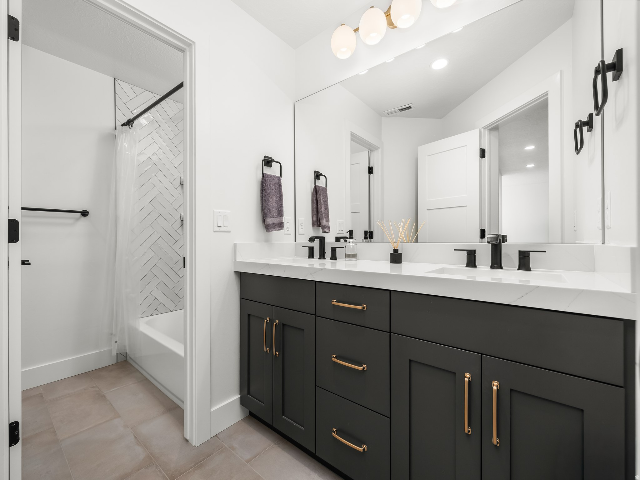 BEACON HILL - Residential