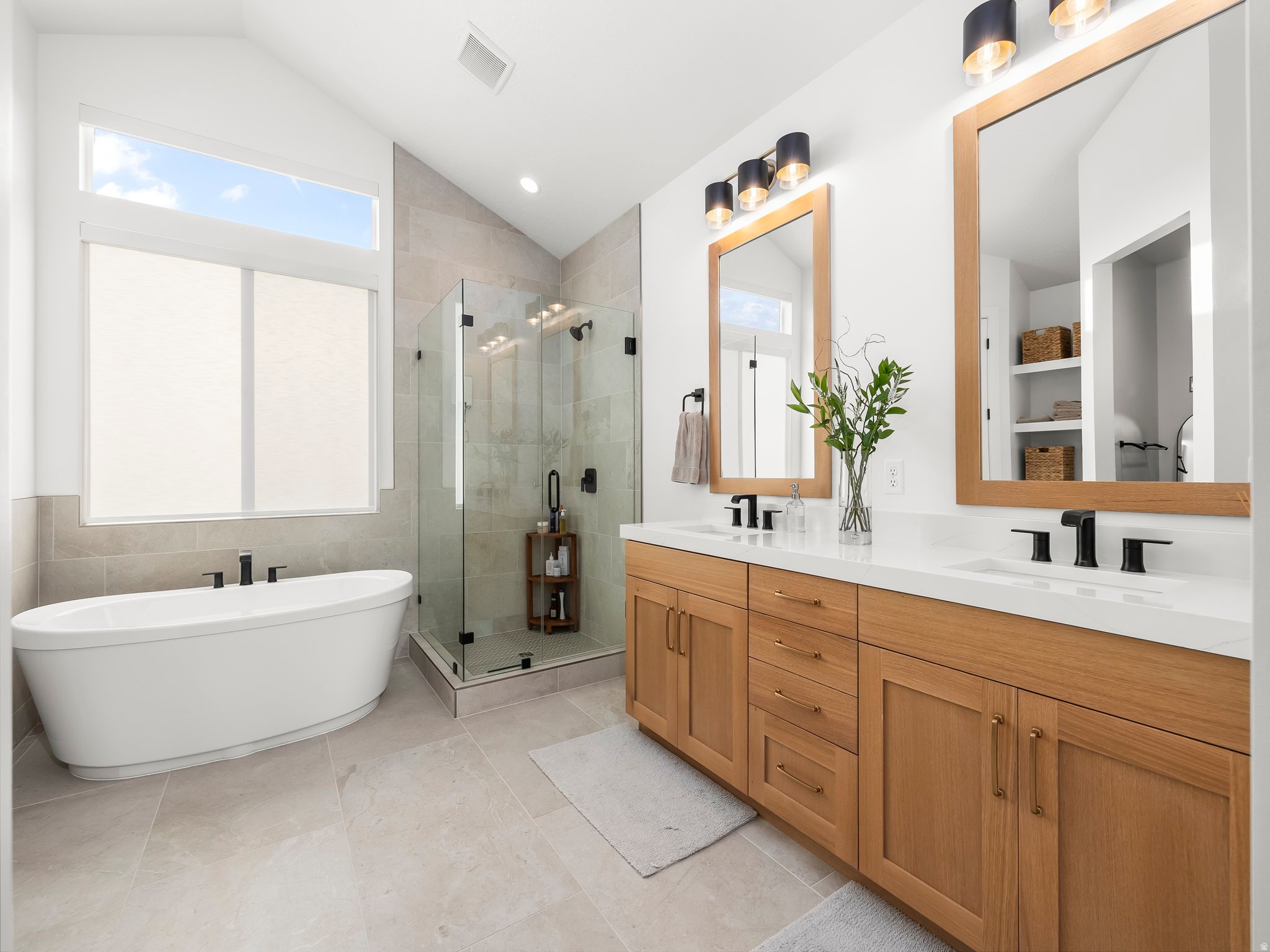 BEACON HILL - Residential