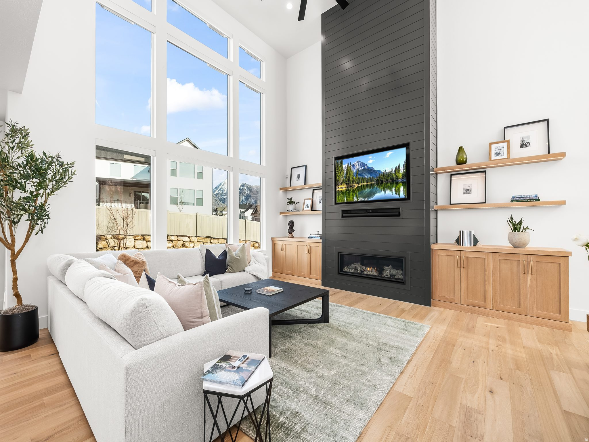 BEACON HILL - Residential