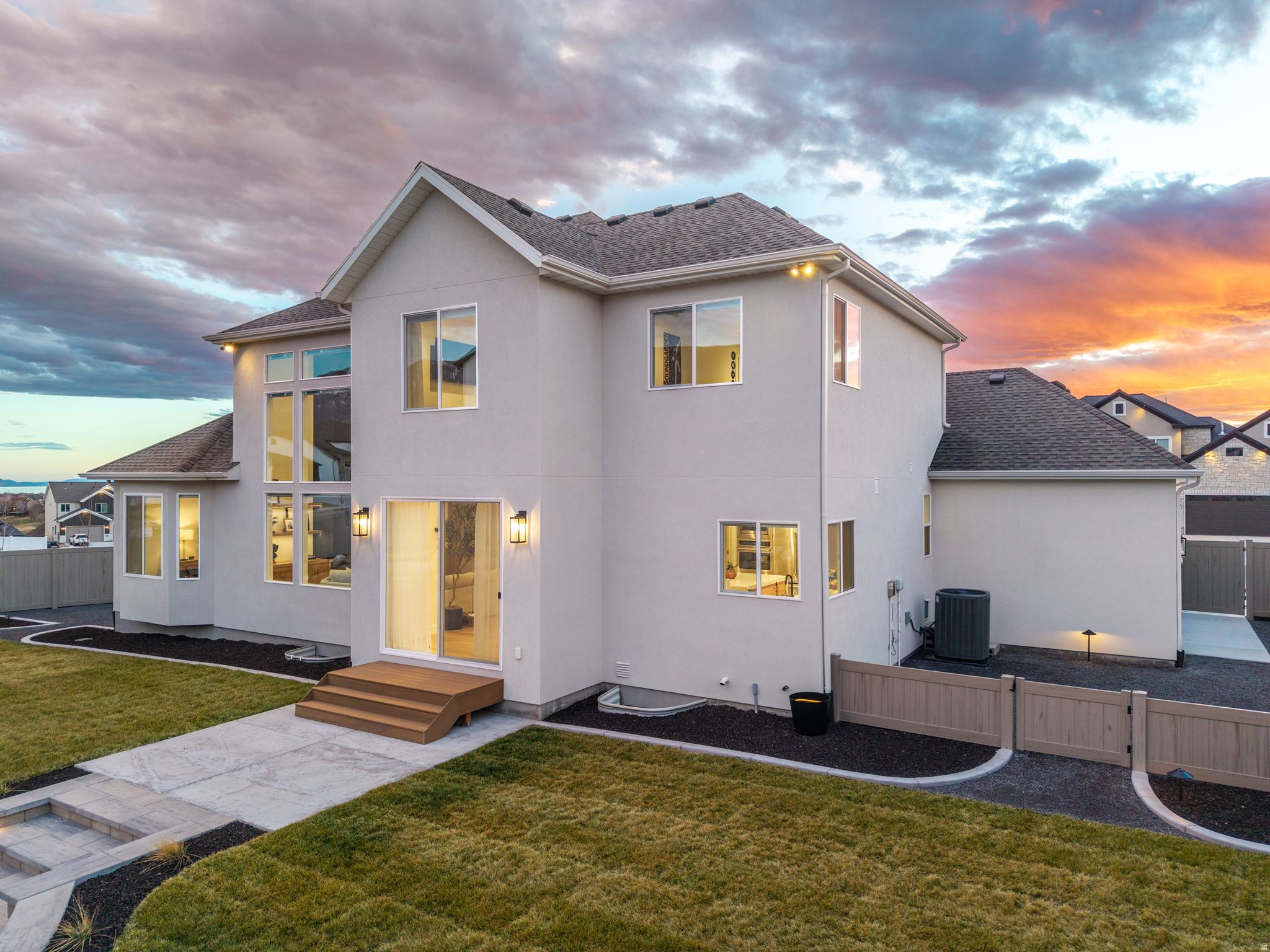 BEACON HILL - Residential